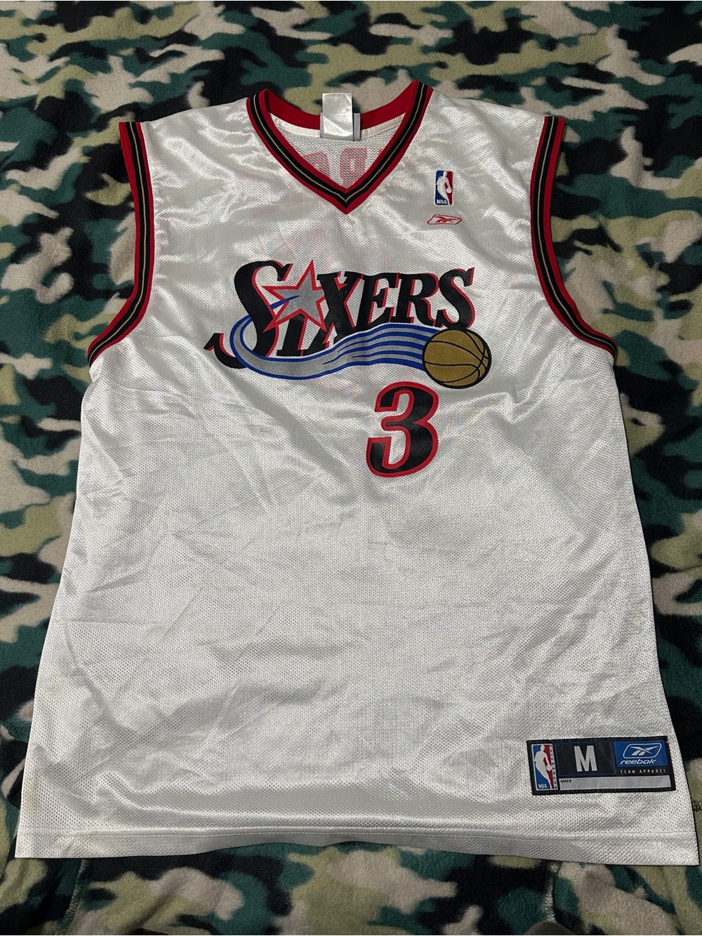 Reebok Allen Iverson #3 Philadelphia 76ers Jersey
